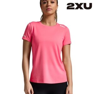 2XU women’s AERO TEE PINK GLOW WHITE REFLECTIVE